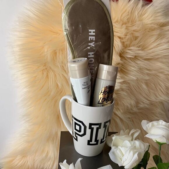 Pink By Victoria’s Secret Mug Set - Picture 6 of 16